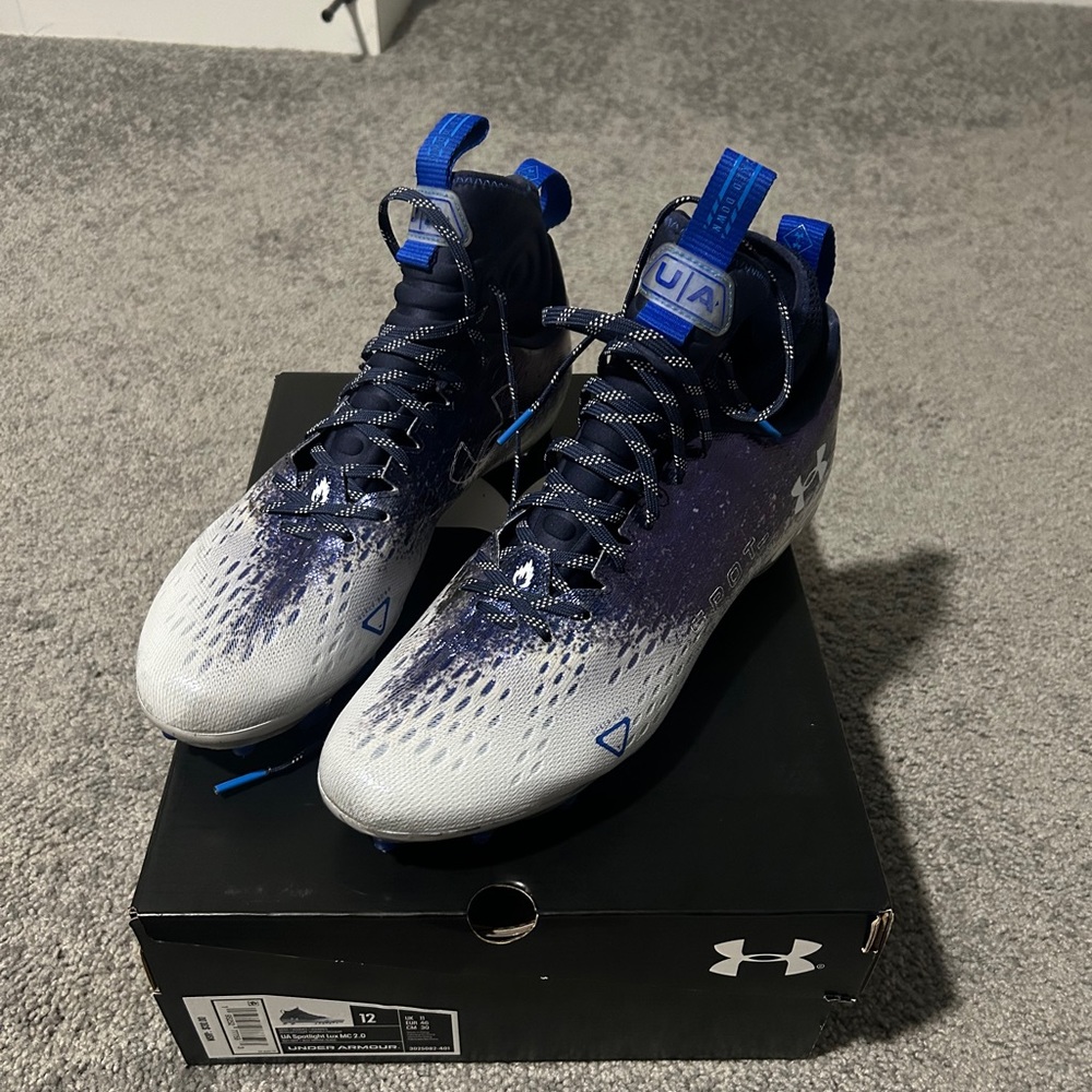 Under Armor Spotlight Cleats